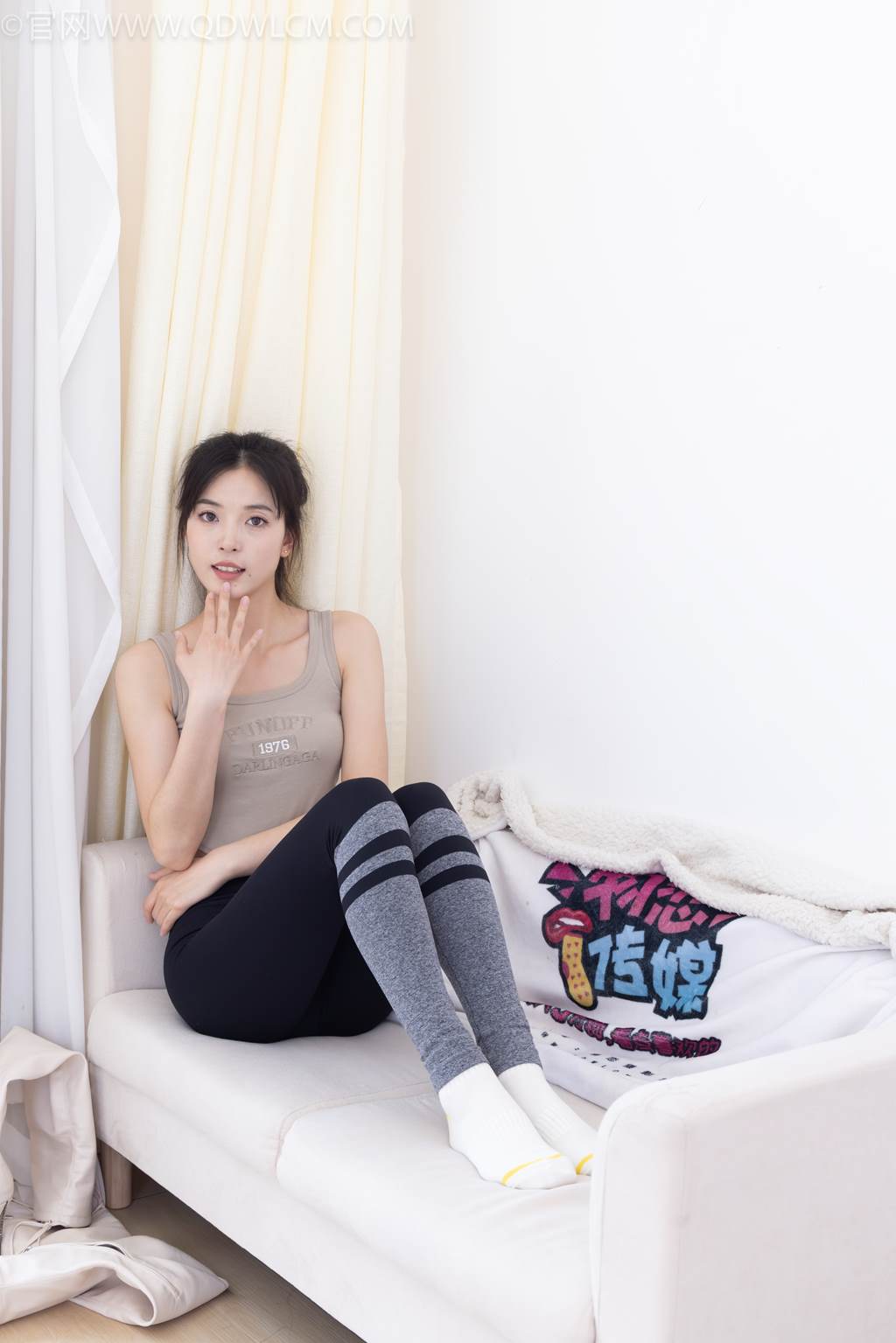 图片[137]-物恋传媒 NO.2490 茯苓-长靴、白棉袜、裸足[140P] – 速更版-美库