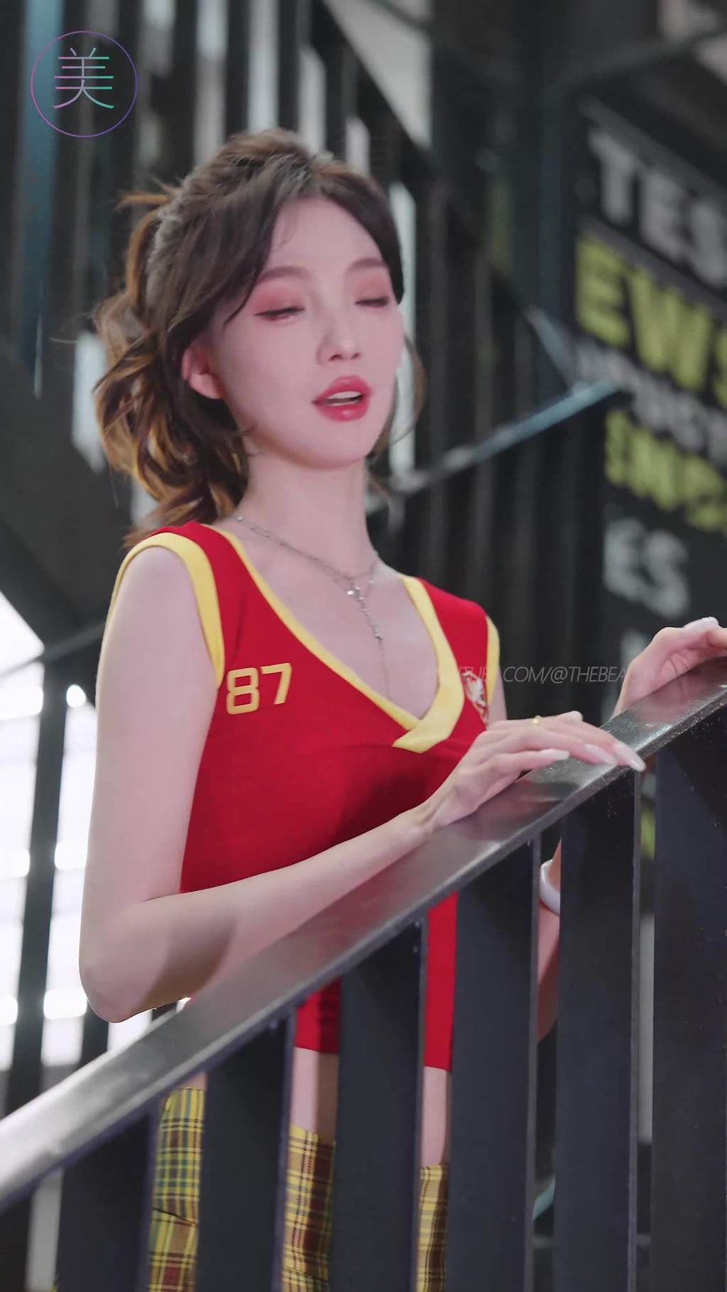 图片[28]-NO.1577 2024 广州车展 网红美女车模 beautyleg LOOKBOOK 33[30P] – 速更版-美库