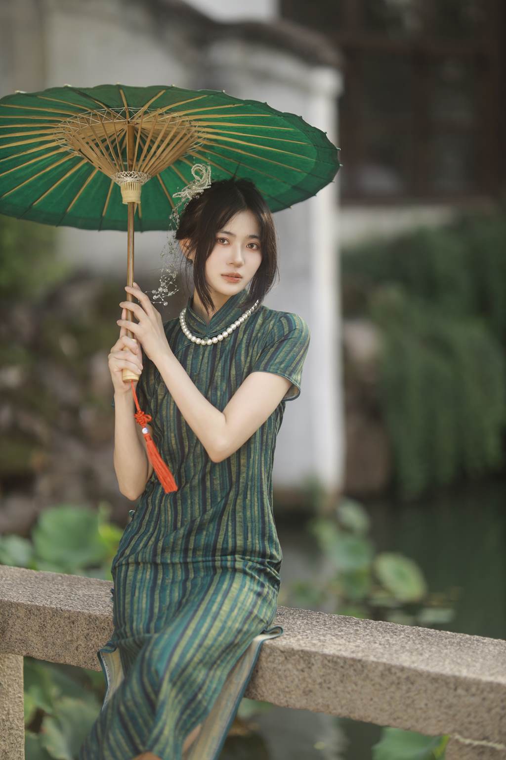 图片[13]-[YITUYU艺图语]2022.11.05 绿意旗袍 Elikaka[35+1P] – 速更版-美库