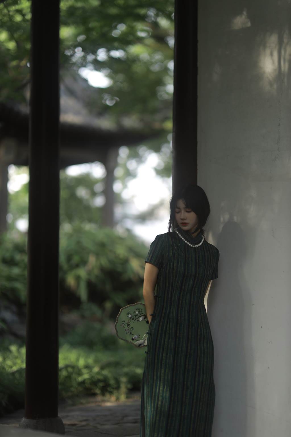 图片[22]-[YITUYU艺图语]2022.11.05 绿意旗袍 Elikaka[35+1P] – 速更版-美库