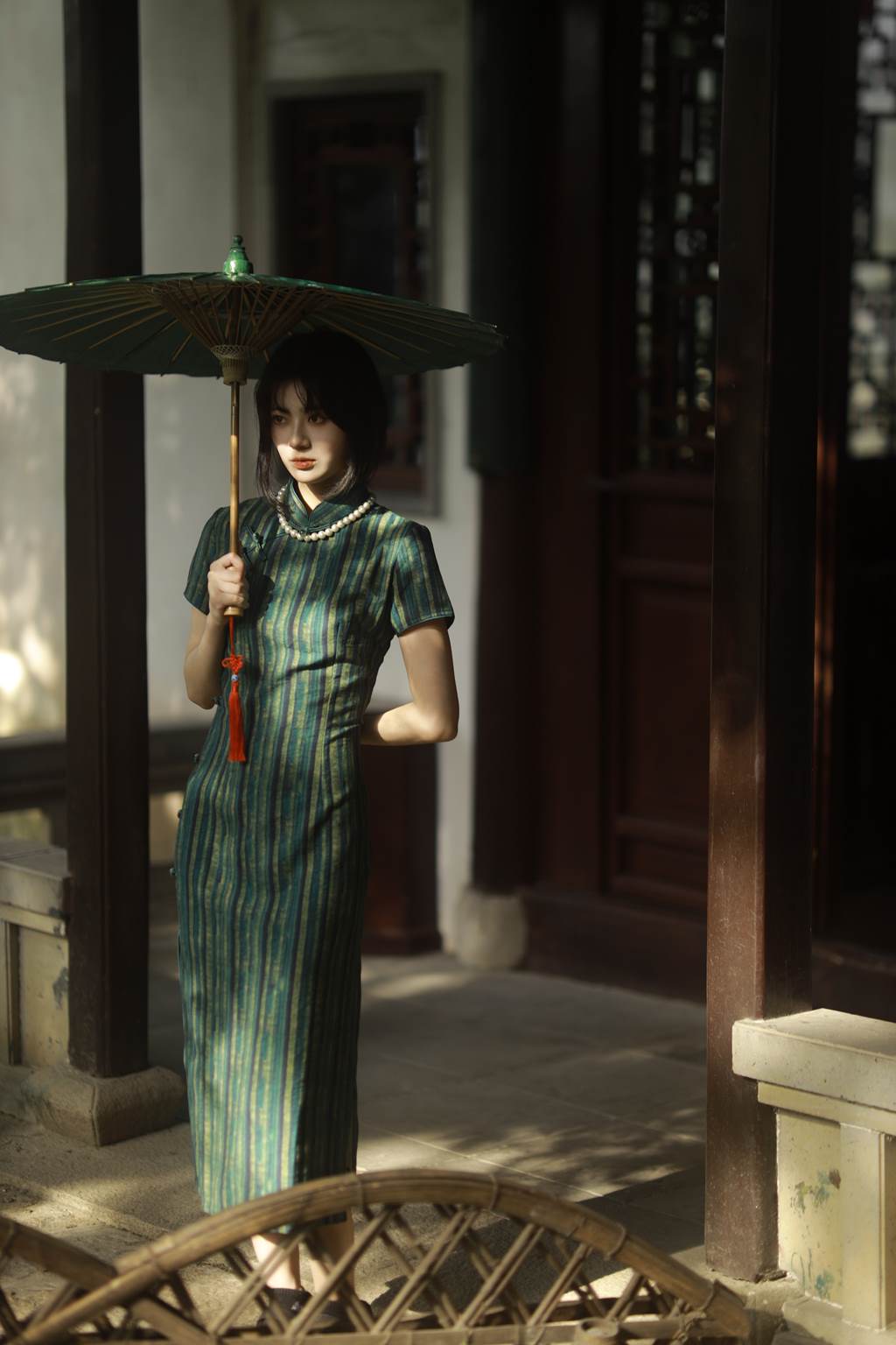 图片[32]-[YITUYU艺图语]2022.11.05 绿意旗袍 Elikaka[35+1P] – 速更版-美库