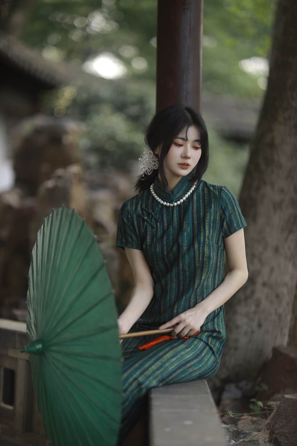 图片[34]-[YITUYU艺图语]2022.11.05 绿意旗袍 Elikaka[35+1P] – 速更版-美库