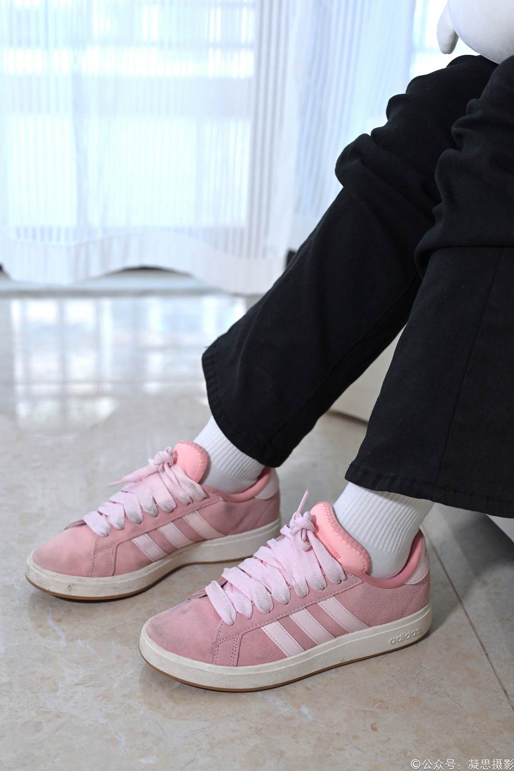 图片[23]-凝思摄影 NO.013 铃铃-T恤、短白袜、平底鞋[139P] – 速更版-美库