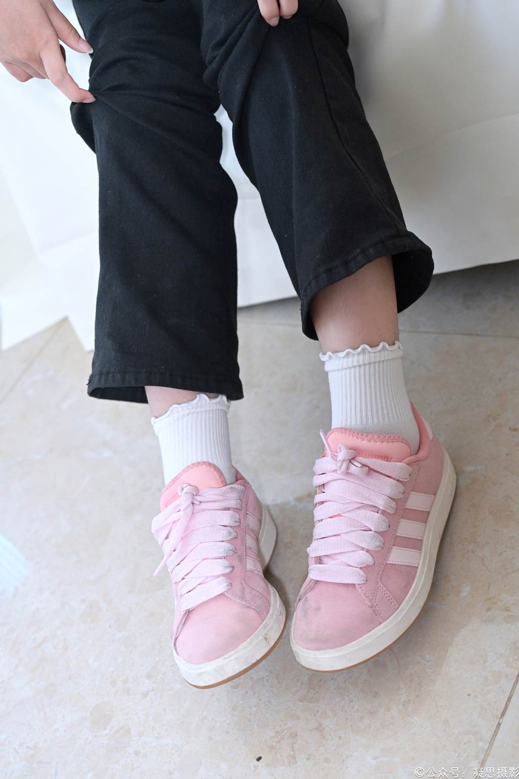 图片[31]-凝思摄影 NO.013 铃铃-T恤、短白袜、平底鞋[139P] – 速更版-美库