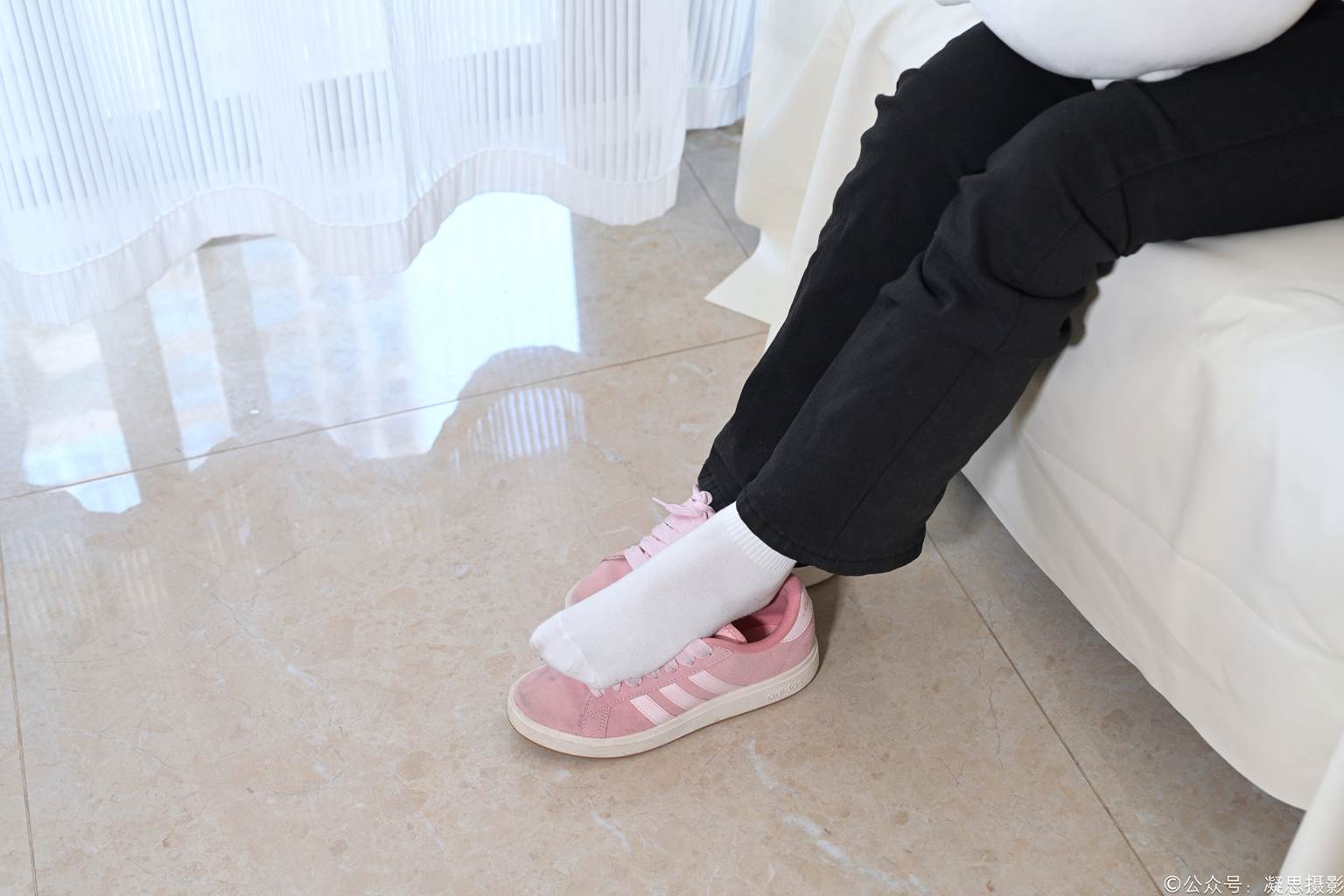图片[38]-凝思摄影 NO.013 铃铃-T恤、短白袜、平底鞋[139P] – 速更版-美库