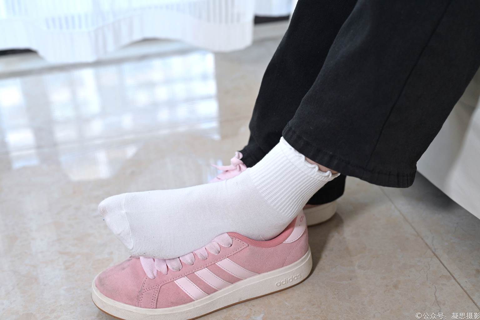 图片[42]-凝思摄影 NO.013 铃铃-T恤、短白袜、平底鞋[139P] – 速更版-美库