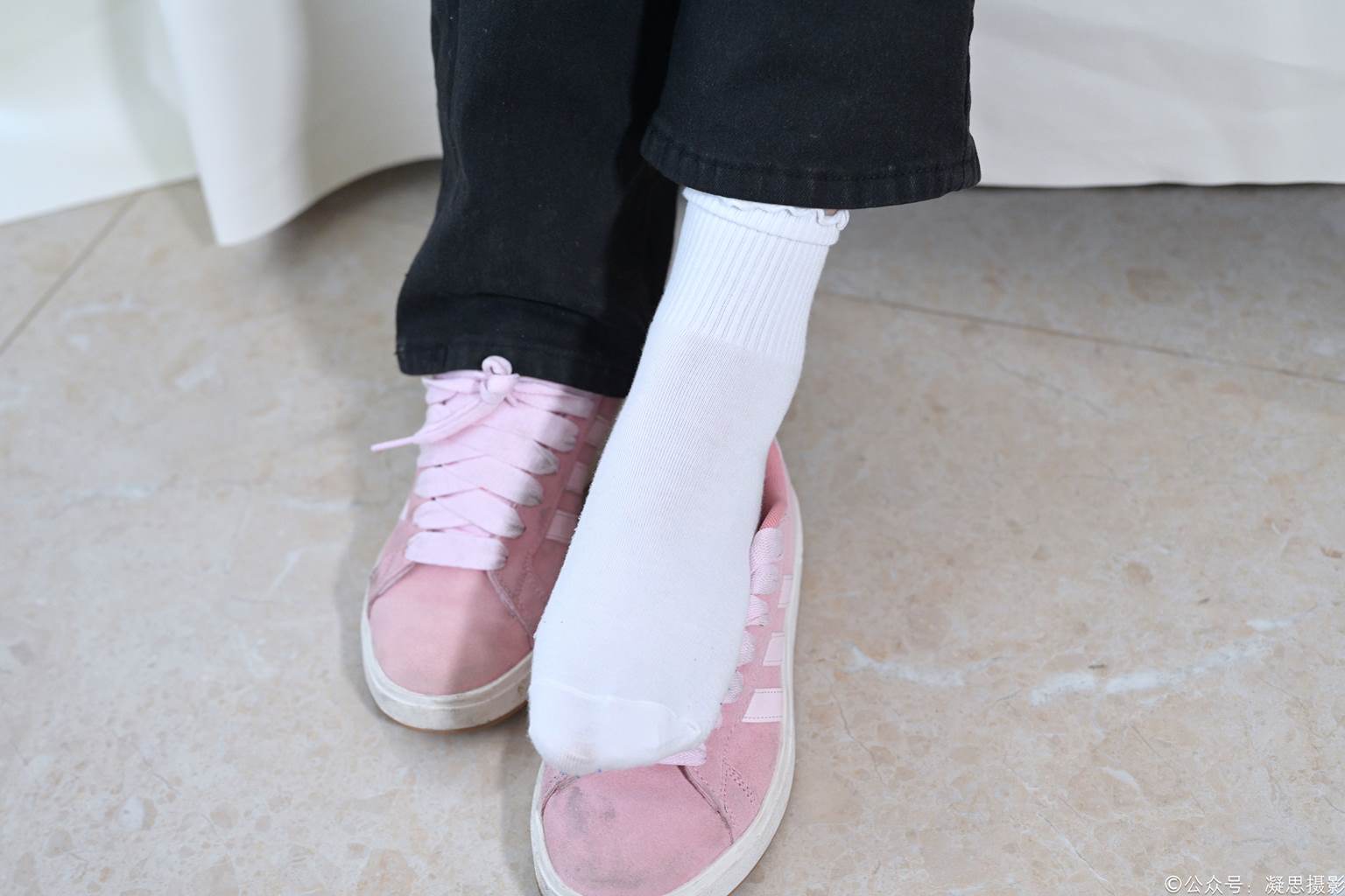 图片[45]-凝思摄影 NO.013 铃铃-T恤、短白袜、平底鞋[139P] – 速更版-美库