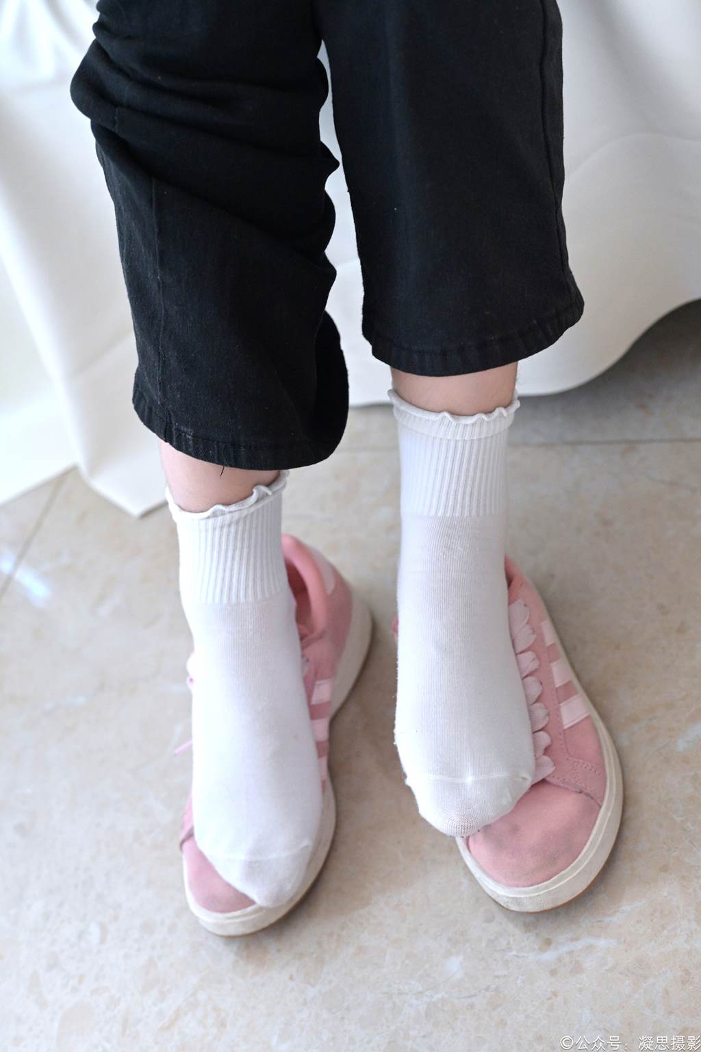 图片[53]-凝思摄影 NO.013 铃铃-T恤、短白袜、平底鞋[139P] – 速更版-美库