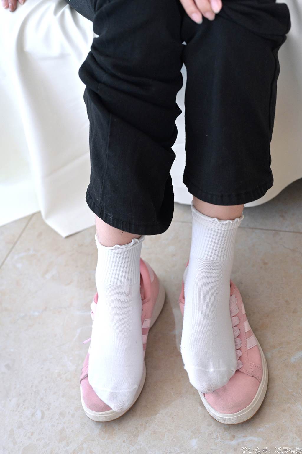 图片[55]-凝思摄影 NO.013 铃铃-T恤、短白袜、平底鞋[139P] – 速更版-美库
