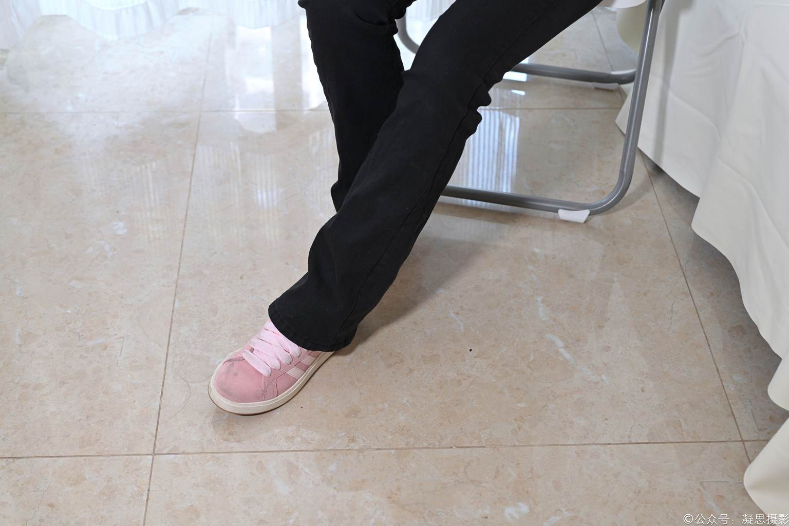 图片[140]-凝思摄影 NO.013 铃铃-T恤、短白袜、平底鞋[139P] – 速更版-美库