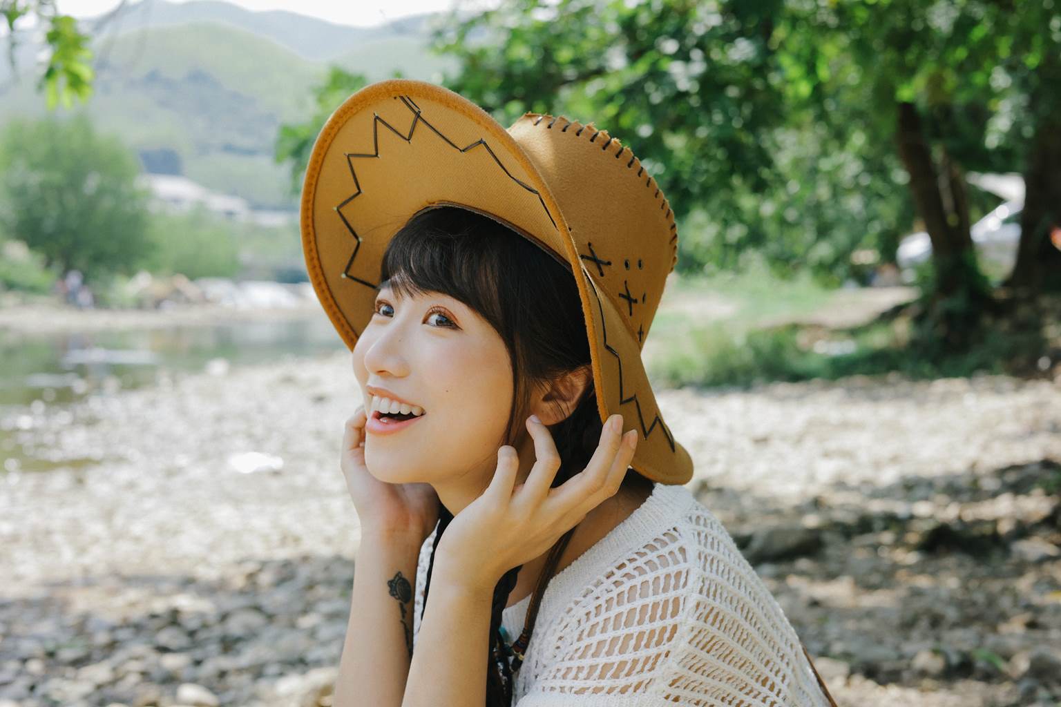 图片[20]-[YITUYU艺图语]2022.11.06 山涧溪水的欢快 蓝胖子-[26+1P] – 速更版-美库