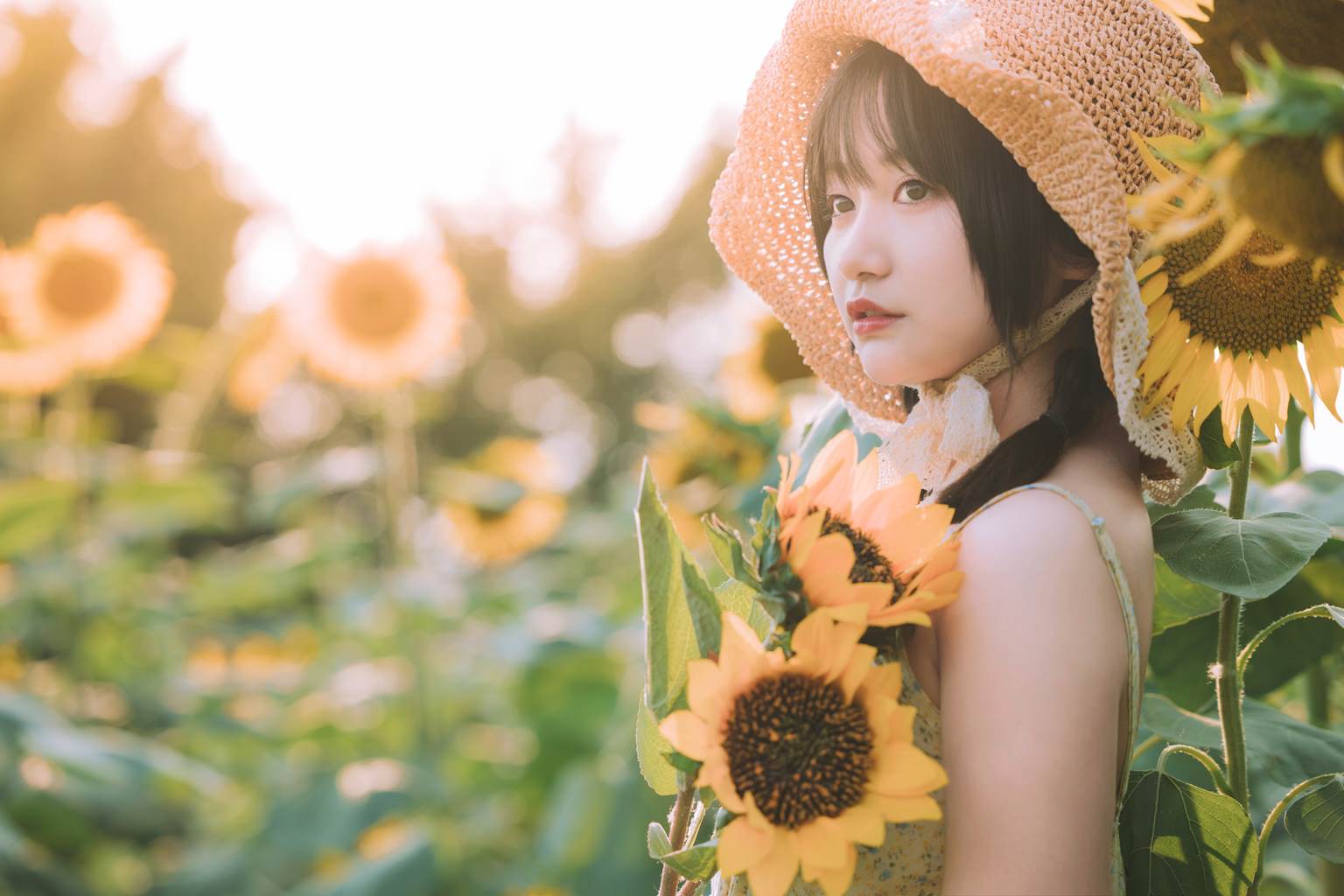 图片[20]-[YITUYU艺图语]2022.11.06 向阳而生 金盏璃[25+1P] – 速更版-美库