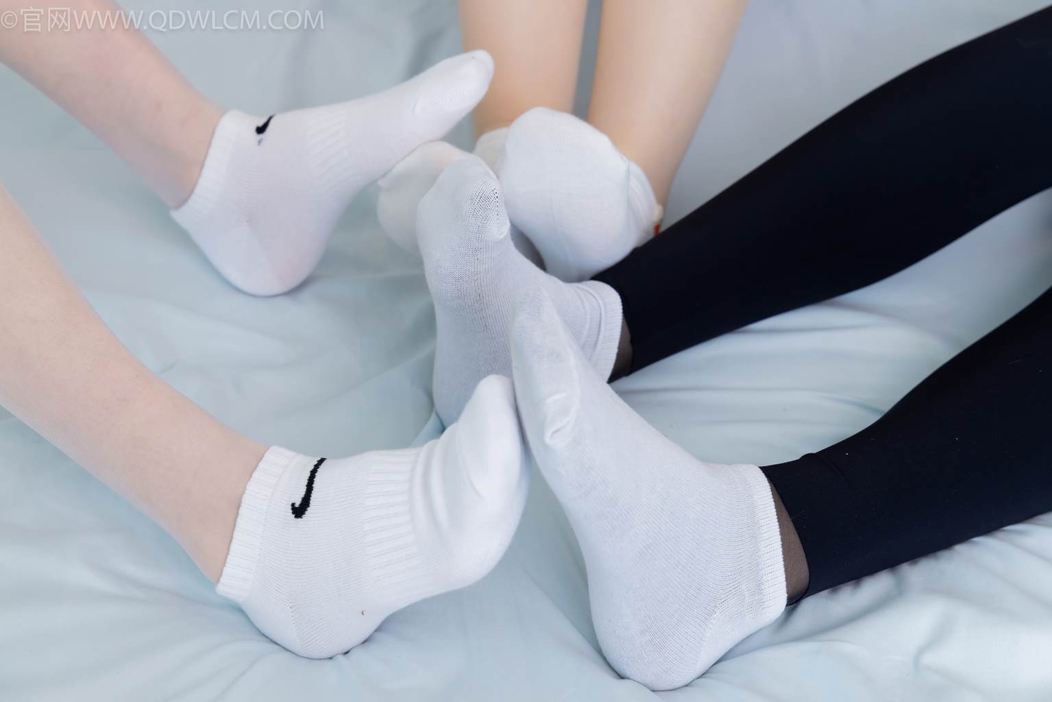 图片[102]-物恋传媒 NO.2493 奶糖&茯苓&小曦-瑜伽裤、运动鞋、白棉袜、薄肉色、白色、黑色丝[144P] – 速更版-美库