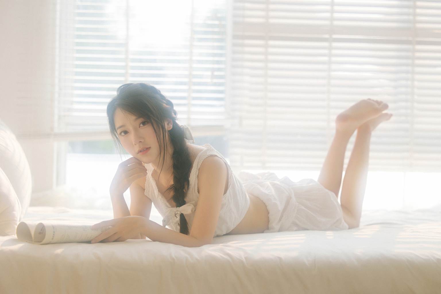 图片[10]-[YITUYU艺图语]2022.11.07 室内少女 宣萱[25+1P] – 速更版-美库