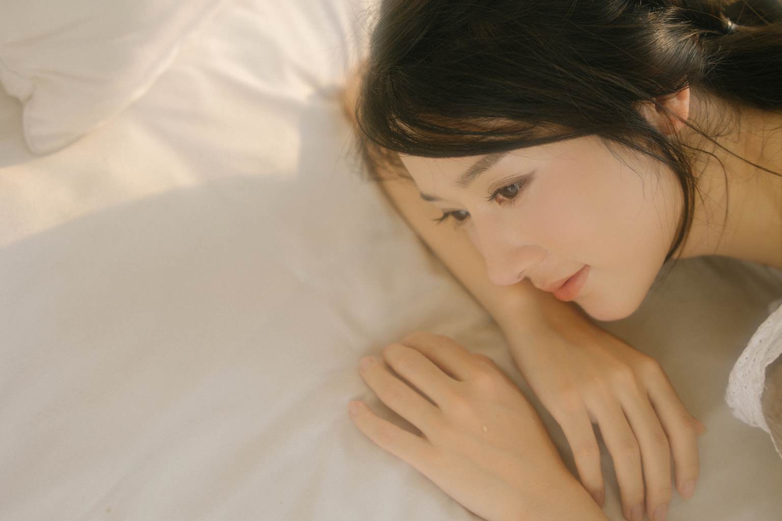 图片[12]-[YITUYU艺图语]2022.11.07 室内少女 宣萱[25+1P] – 速更版-美库