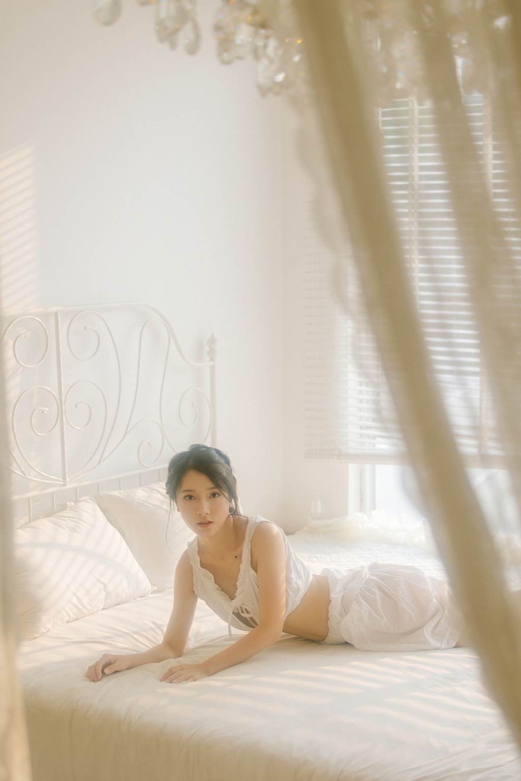 图片[16]-[YITUYU艺图语]2022.11.07 室内少女 宣萱[25+1P] – 速更版-美库