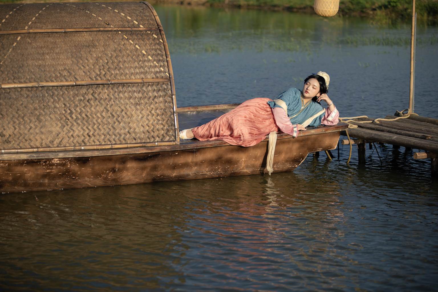 图片[18]-[YITUYU艺图语]2022.11.09 游湖 保卫萝卜的阿叽[35+1P] – 速更版-美库