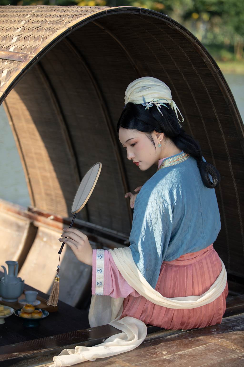 图片[37]-[YITUYU艺图语]2022.11.09 游湖 保卫萝卜的阿叽[35+1P] – 速更版-美库