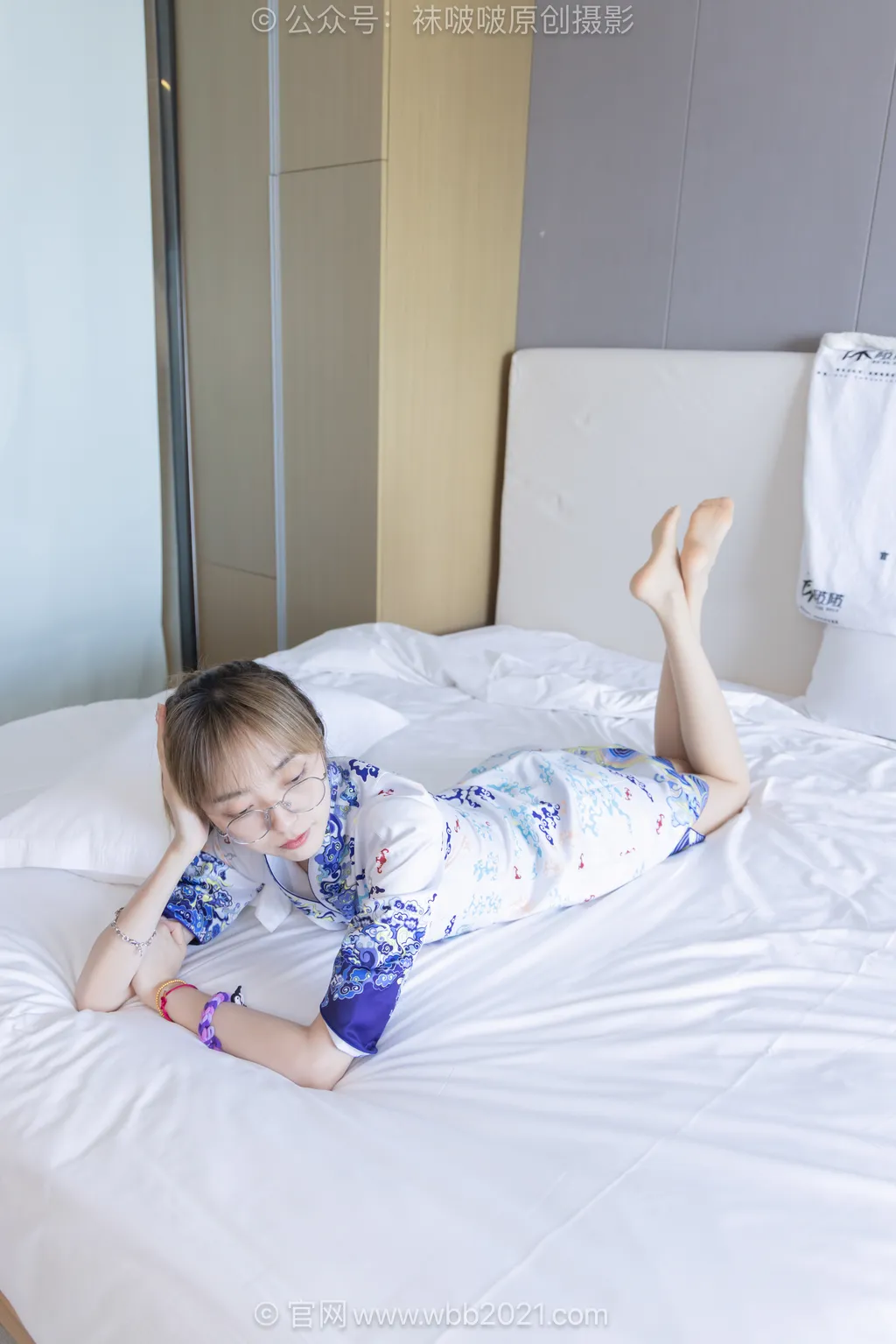 图片[72]-[BoBoSocks袜啵啵]NO.604 稚予-皮鞋、薄肉丝、空姐旗袍制服[145P] – 速更版-美库