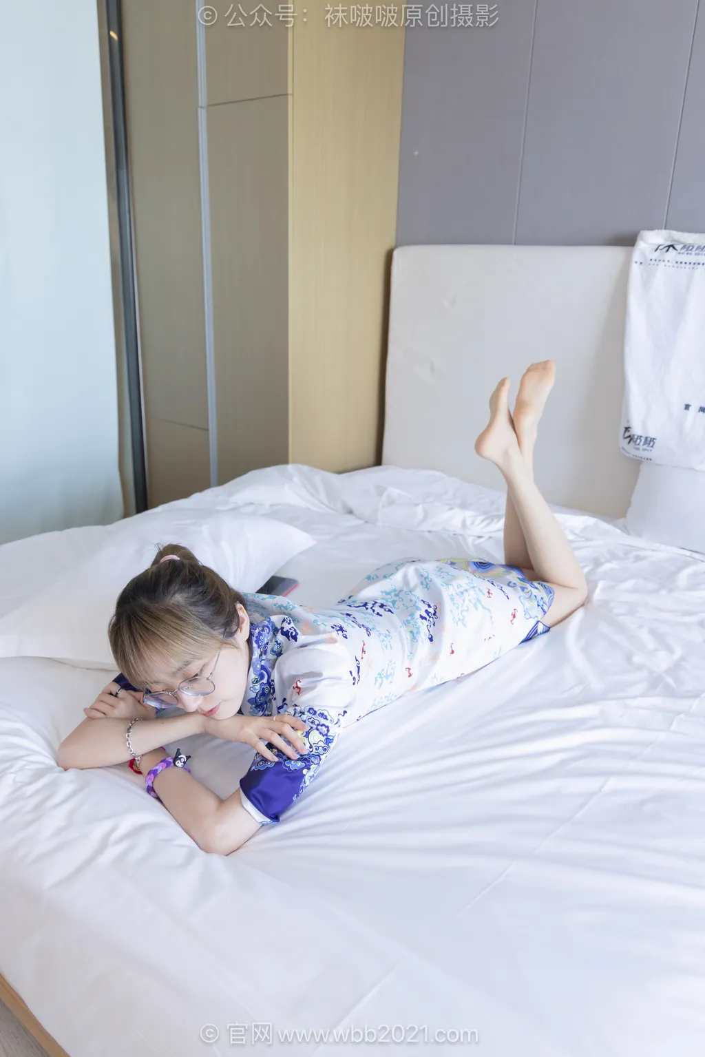 图片[73]-[BoBoSocks袜啵啵]NO.604 稚予-皮鞋、薄肉丝、空姐旗袍制服[145P] – 速更版-美库