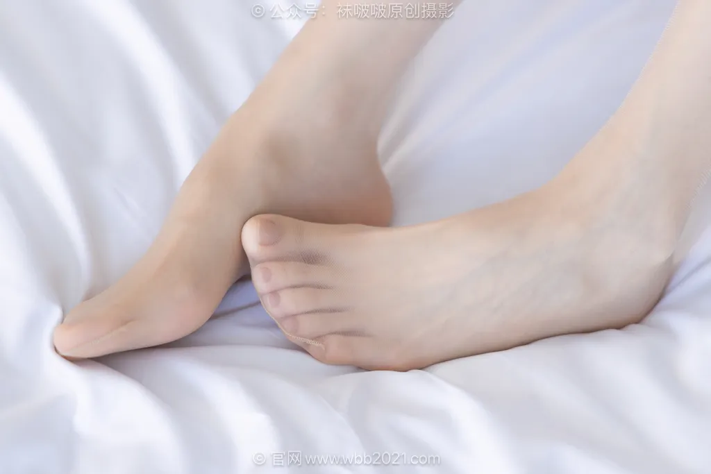 图片[125]-[BoBoSocks袜啵啵]NO.604 稚予-皮鞋、薄肉丝、空姐旗袍制服[145P] – 速更版-美库