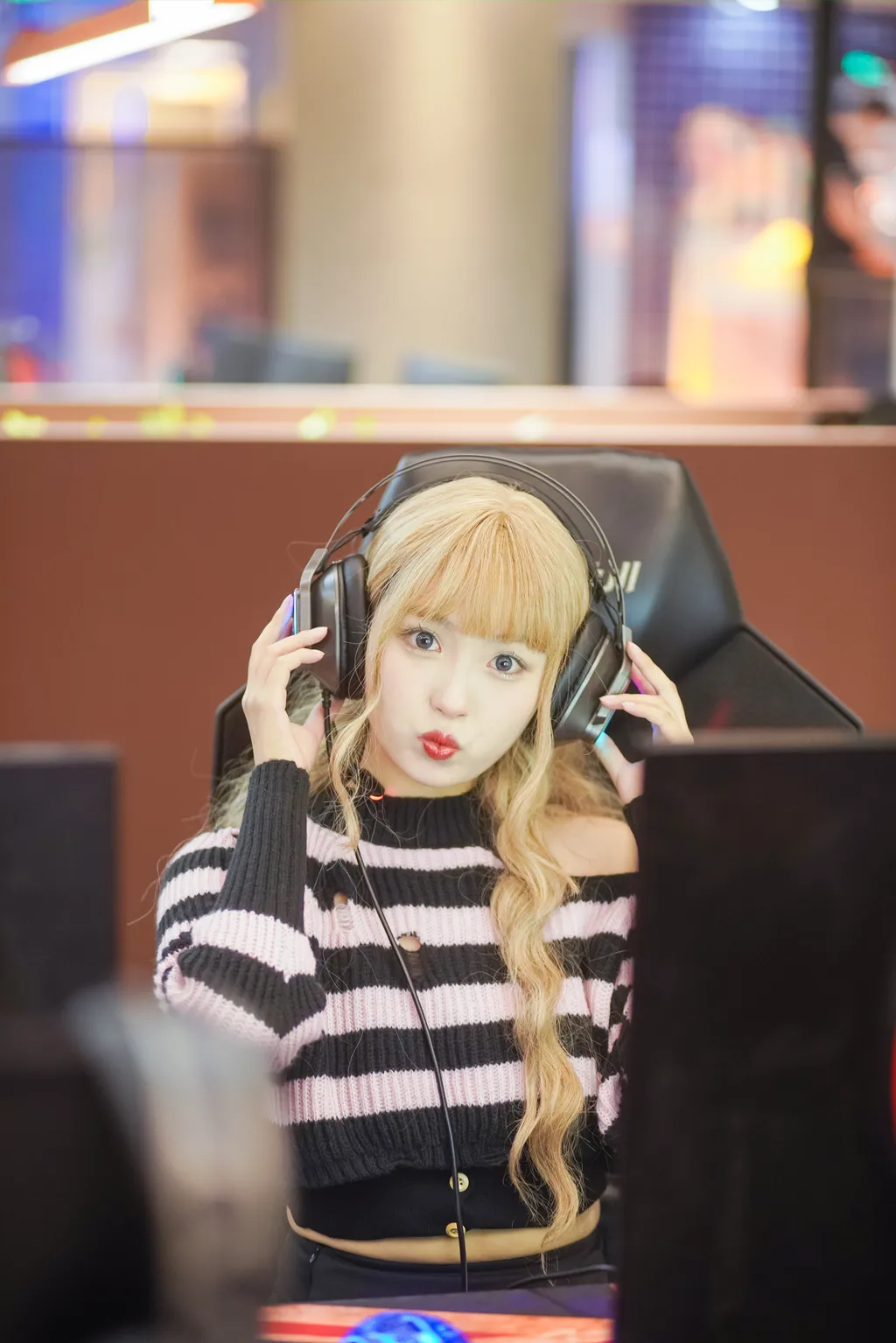 图片[25]-[YITUYU艺图语]2022.11.10 电竞少女 -炸鸡冰可乐-[22+1P] – 速更版-美库