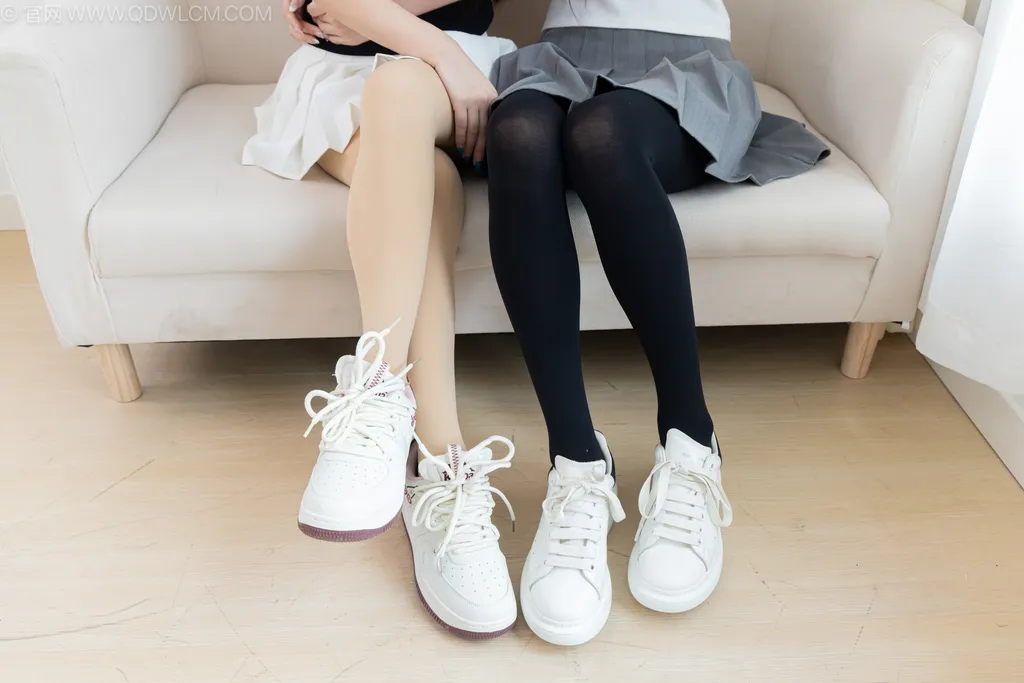 图片[13]-物恋传媒 NO.2498 茯苓&闪闪-两双板鞋、厚黑丝、厚肉丝[160P] – 速更版-美库
