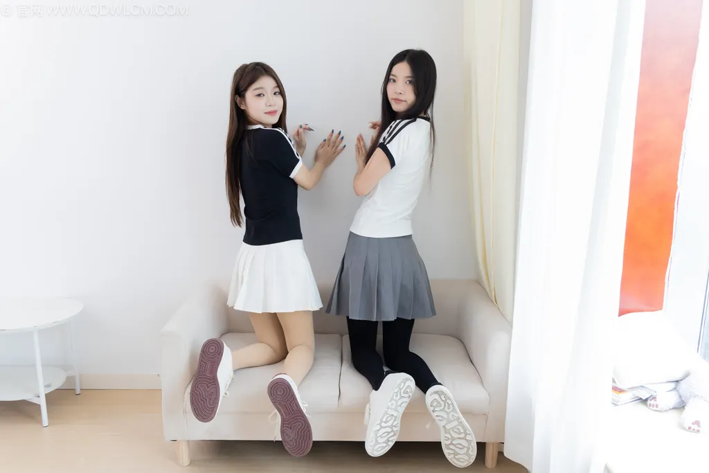 图片[17]-物恋传媒 NO.2498 茯苓&闪闪-两双板鞋、厚黑丝、厚肉丝[160P] – 速更版-美库