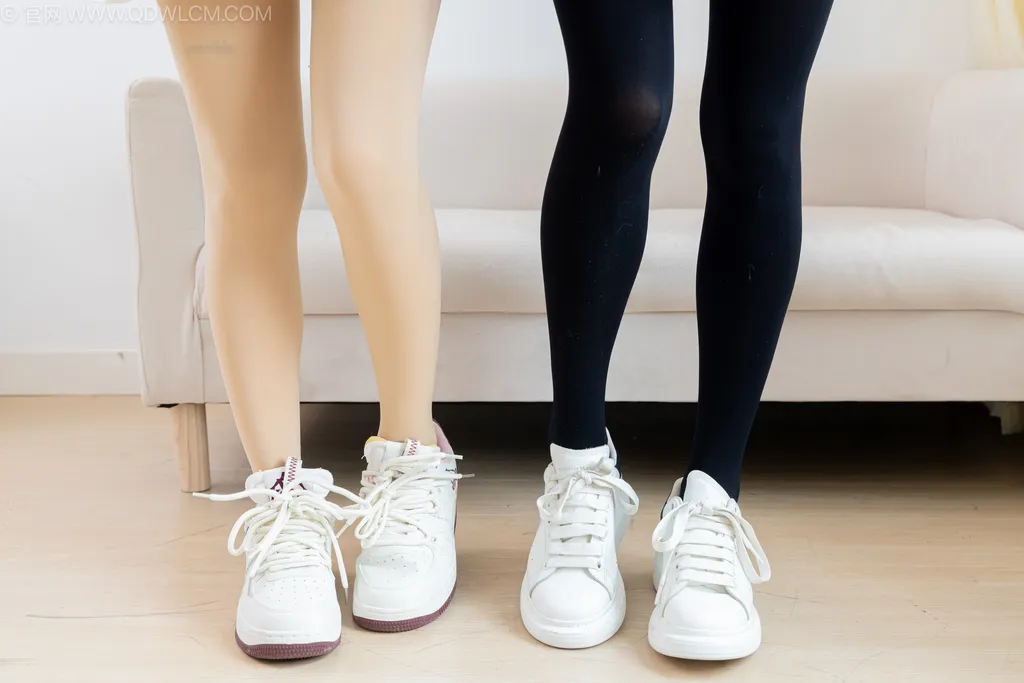 图片[22]-物恋传媒 NO.2498 茯苓&闪闪-两双板鞋、厚黑丝、厚肉丝[160P] – 速更版-美库