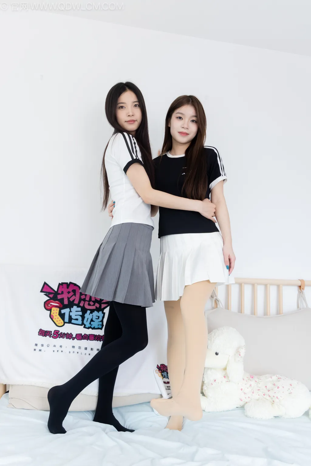 图片[79]-物恋传媒 NO.2498 茯苓&闪闪-两双板鞋、厚黑丝、厚肉丝[160P] – 速更版-美库