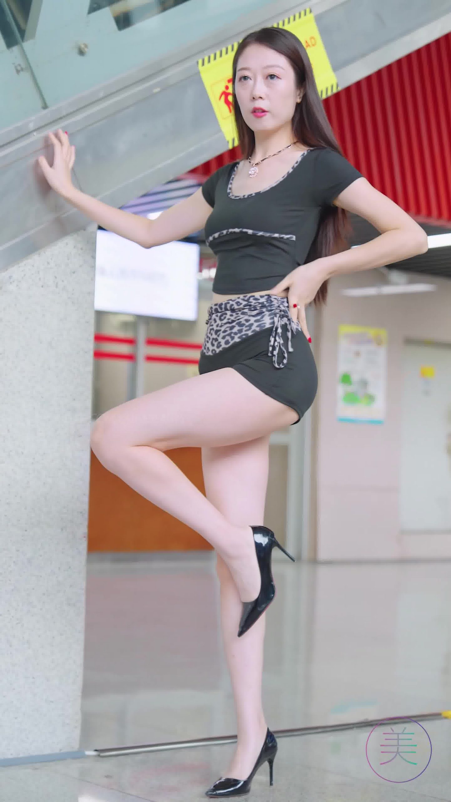 图片[27]-NO.1597 2024 广州车展 网红美女车模 beautyleg LOOKBOOK 53[30P] – 速更版-美库