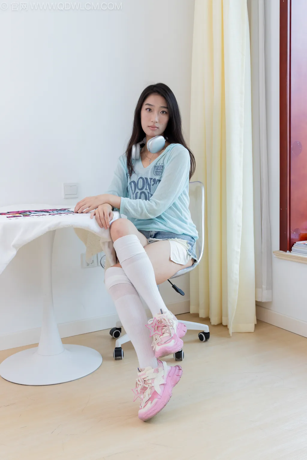 图片[23]-物恋传媒 NO.2499 小野-运动鞋、自然穿脏及膝白棉袜[150P] – 速更版-美库