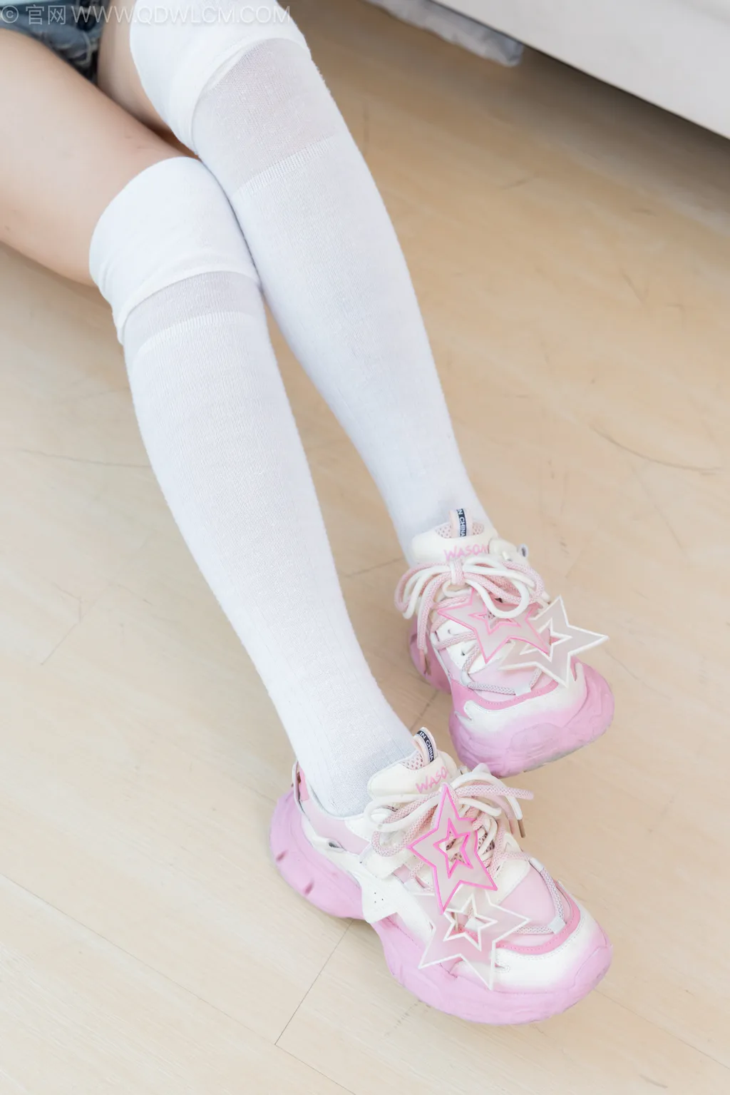图片[40]-物恋传媒 NO.2499 小野-运动鞋、自然穿脏及膝白棉袜[150P] – 速更版-美库