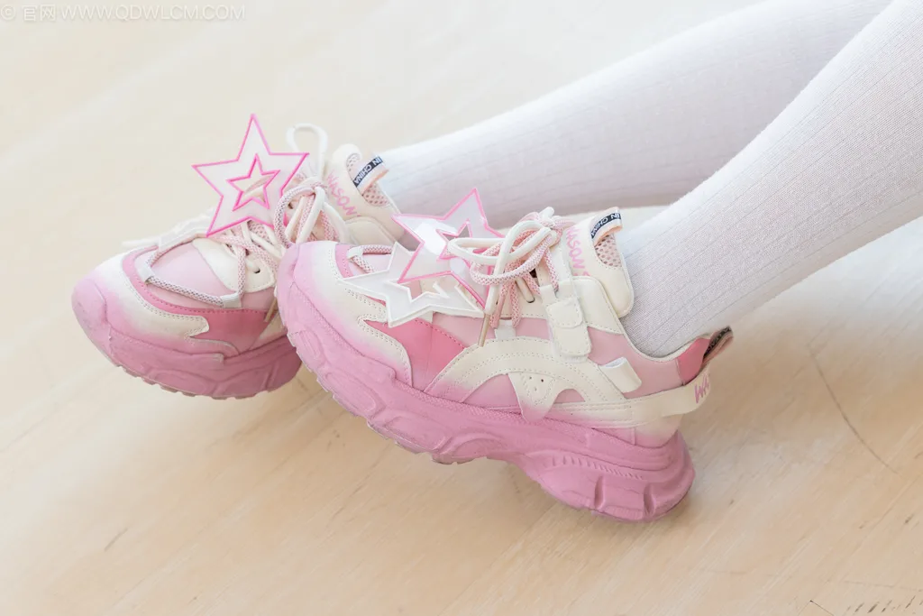 图片[41]-物恋传媒 NO.2499 小野-运动鞋、自然穿脏及膝白棉袜[150P] – 速更版-美库