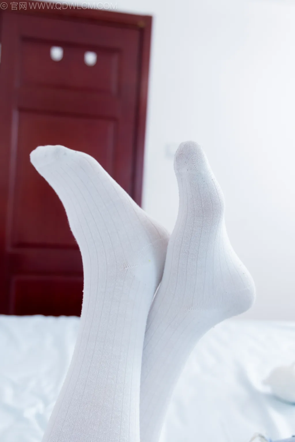 图片[131]-物恋传媒 NO.2499 小野-运动鞋、自然穿脏及膝白棉袜[150P] – 速更版-美库