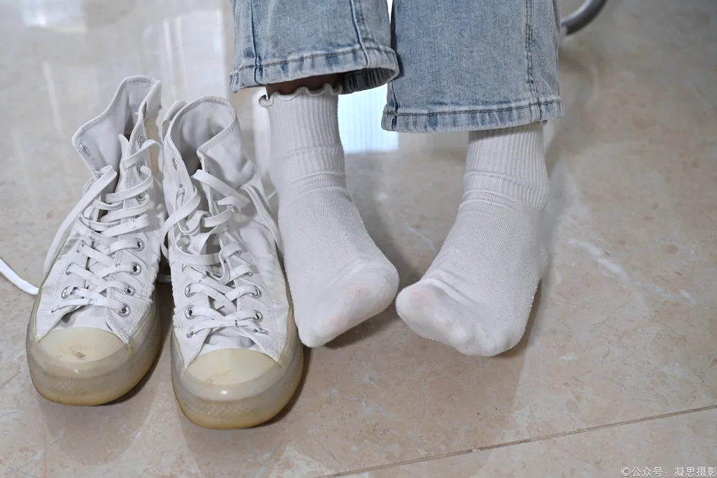 图片[48]-凝思摄影 NO.018 小睿-T恤、短白袜、平底鞋[142P] – 速更版-美库