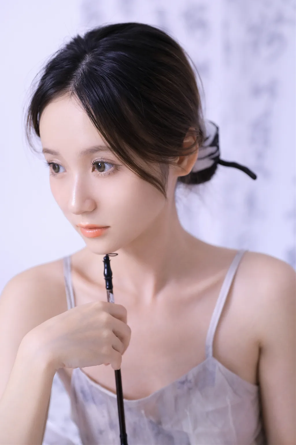 图片[21]-[YITUYU艺图语]2022.11.12 坐看闲庭听书语 不爱奶糖[25+1P] – 速更版-美库