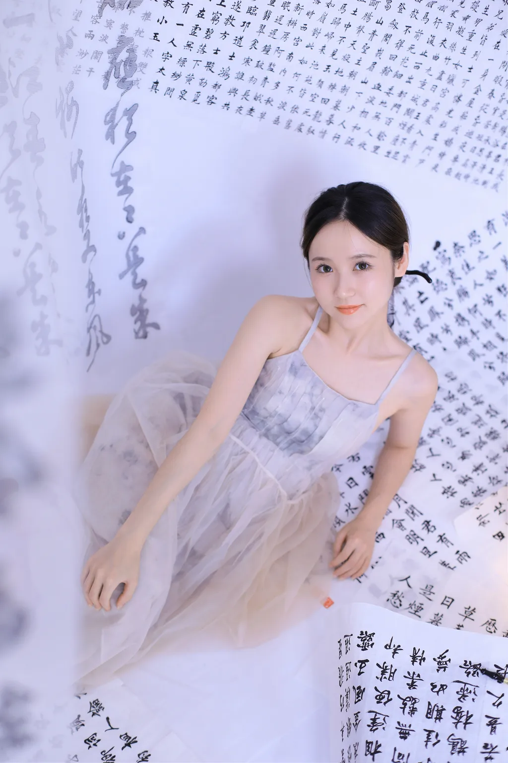 图片[24]-[YITUYU艺图语]2022.11.12 坐看闲庭听书语 不爱奶糖[25+1P] – 速更版-美库