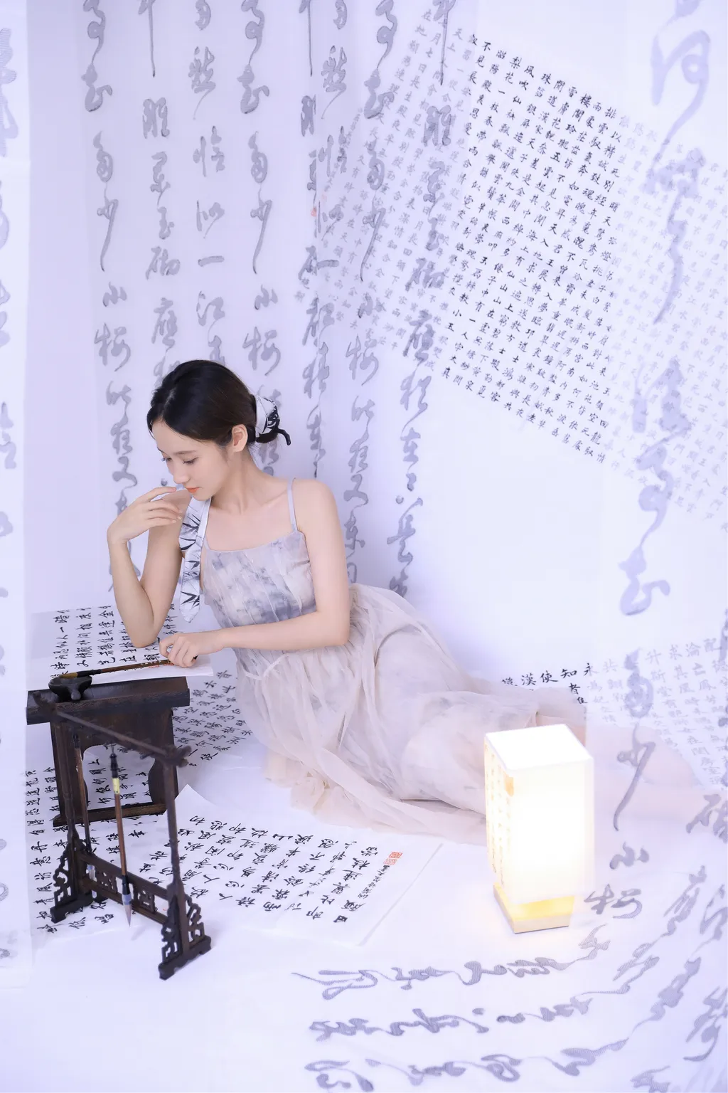 图片[25]-[YITUYU艺图语]2022.11.12 坐看闲庭听书语 不爱奶糖[25+1P] – 速更版-美库