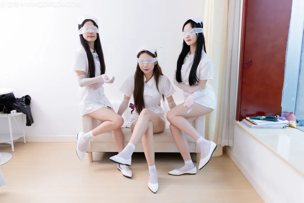 图片[37]-物恋传媒 NO.2500 茯苓&泡泡&橙子-平底鞋、短白丝、护士服、白丝[235P] – 速更版-美库