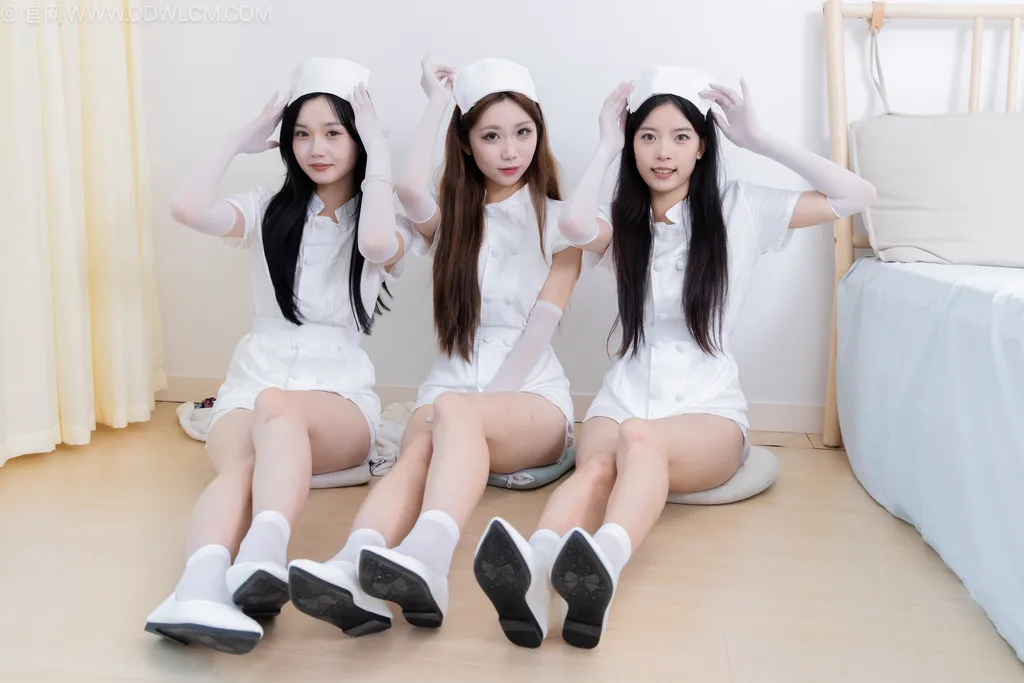 图片[42]-物恋传媒 NO.2500 茯苓&泡泡&橙子-平底鞋、短白丝、护士服、白丝[235P] – 速更版-美库