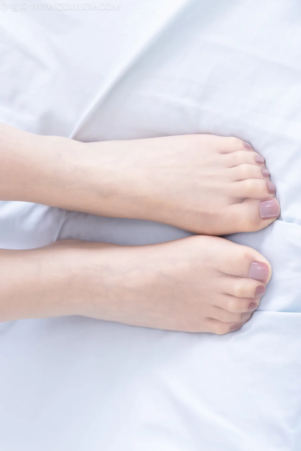 图片[22]-物恋传媒 NO.2501 小曦-高跟凉鞋、薄肉丝、薄黑丝、裸足[200P] – 速更版-美库