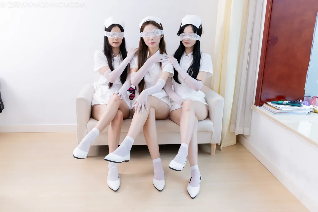 图片[50]-物恋传媒 NO.2500 茯苓&泡泡&橙子-平底鞋、短白丝、护士服、白丝[235P] – 速更版-美库