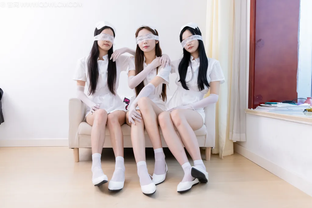 图片[56]-物恋传媒 NO.2500 茯苓&泡泡&橙子-平底鞋、短白丝、护士服、白丝[235P] – 速更版-美库