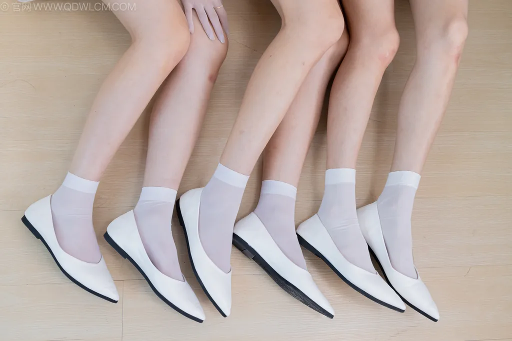 图片[66]-物恋传媒 NO.2500 茯苓&泡泡&橙子-平底鞋、短白丝、护士服、白丝[235P] – 速更版-美库