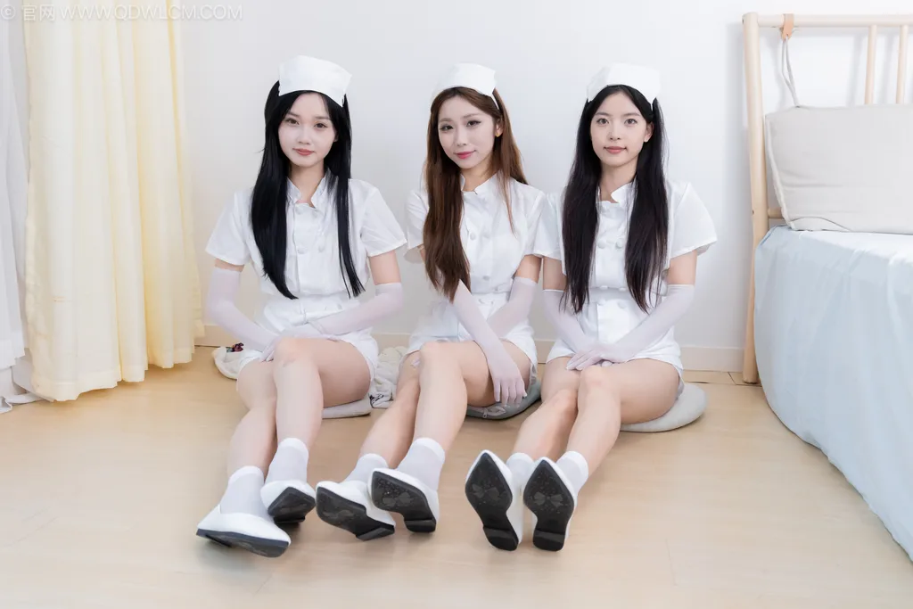 图片[73]-物恋传媒 NO.2500 茯苓&泡泡&橙子-平底鞋、短白丝、护士服、白丝[235P] – 速更版-美库
