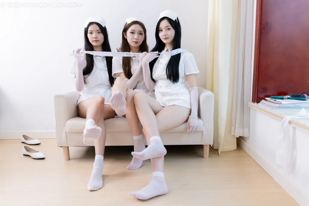 图片[80]-物恋传媒 NO.2500 茯苓&泡泡&橙子-平底鞋、短白丝、护士服、白丝[235P] – 速更版-美库