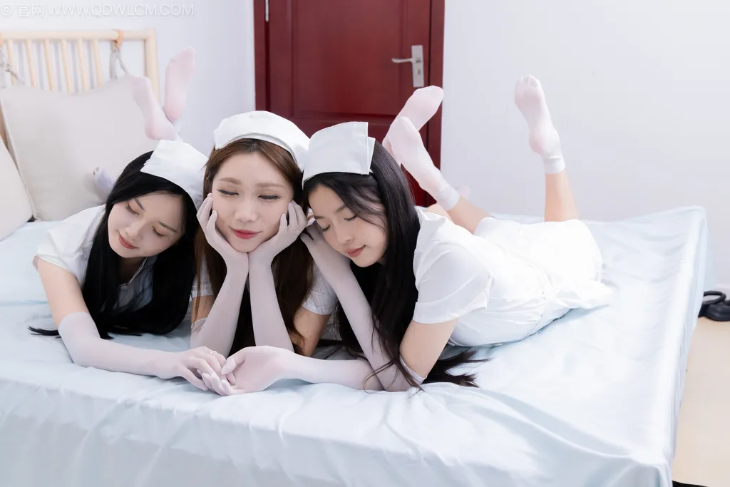 图片[97]-物恋传媒 NO.2500 茯苓&泡泡&橙子-平底鞋、短白丝、护士服、白丝[235P] – 速更版-美库