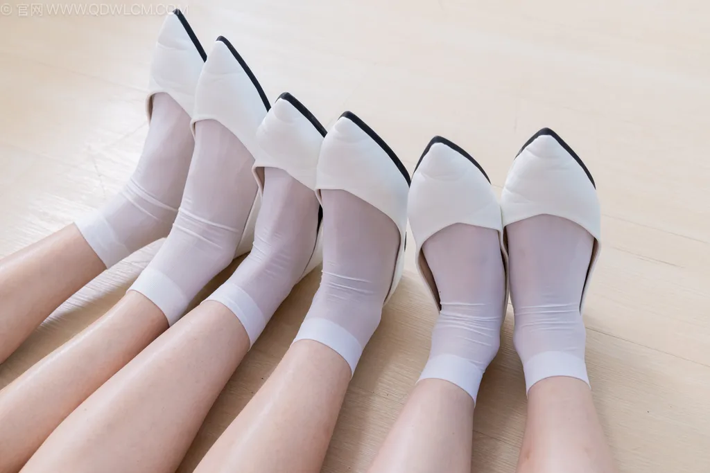 图片[112]-物恋传媒 NO.2500 茯苓&泡泡&橙子-平底鞋、短白丝、护士服、白丝[235P] – 速更版-美库