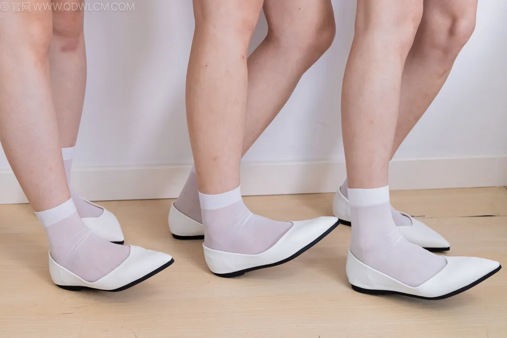 图片[138]-物恋传媒 NO.2500 茯苓&泡泡&橙子-平底鞋、短白丝、护士服、白丝[235P] – 速更版-美库